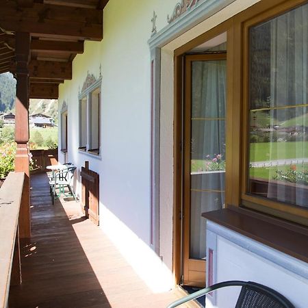 Pension Peter Neustift im Stubaital Bagian luar foto