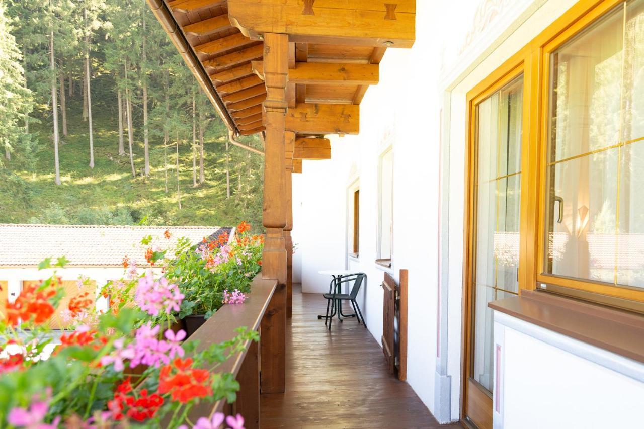 Pension Peter Neustift im Stubaital Bagian luar foto