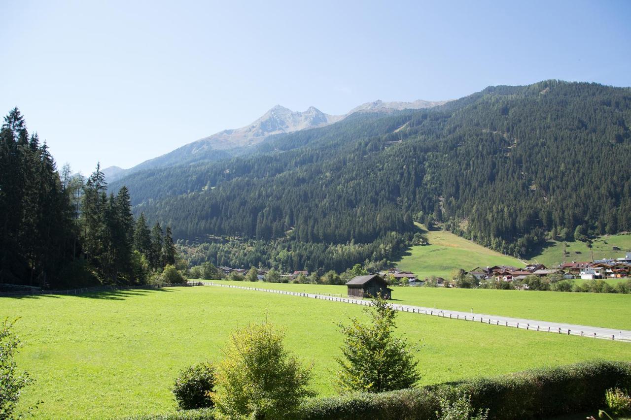 Pension Peter Neustift im Stubaital Bagian luar foto