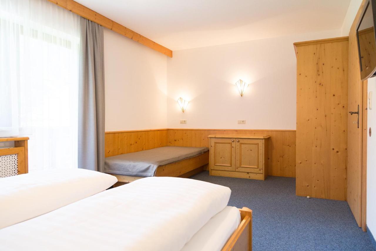 Pension Peter Neustift im Stubaital Bagian luar foto
