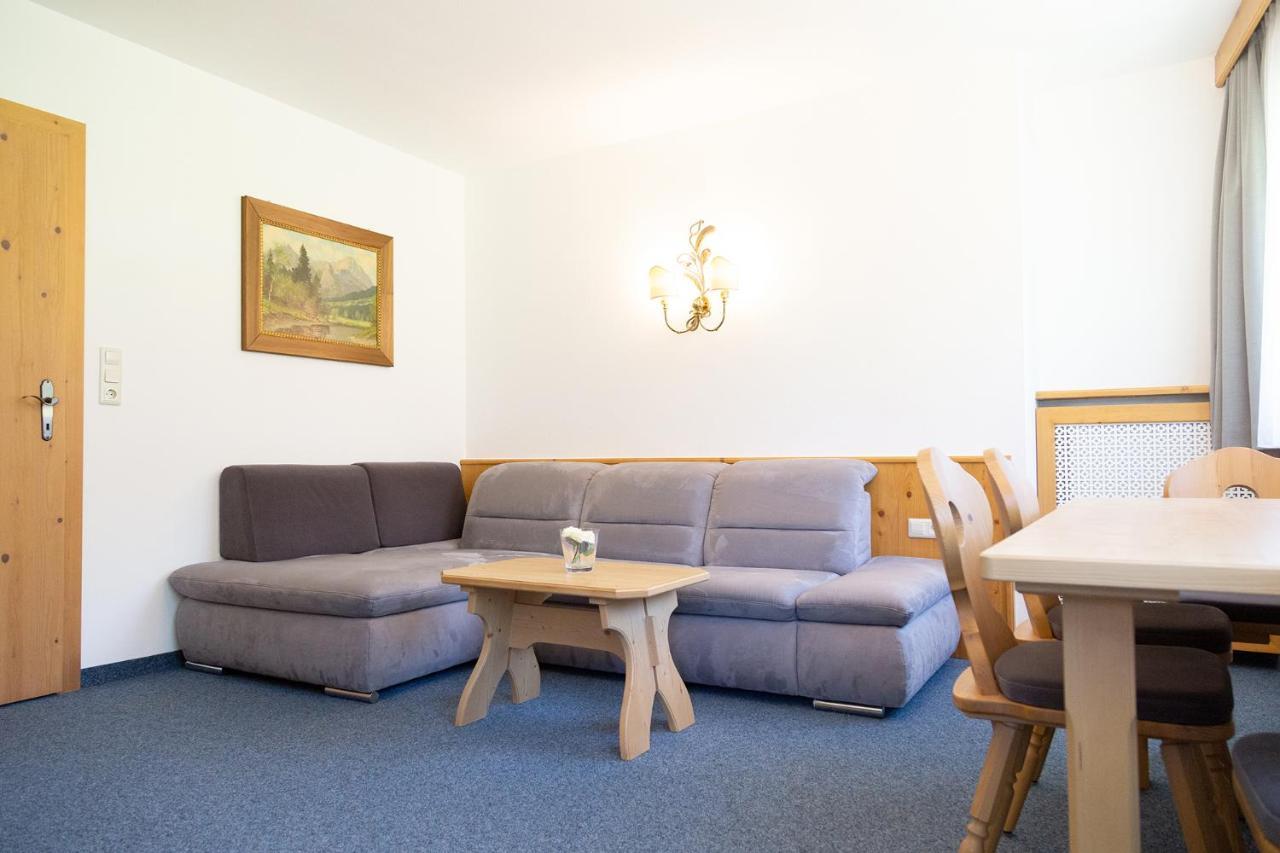 Pension Peter Neustift im Stubaital Bagian luar foto