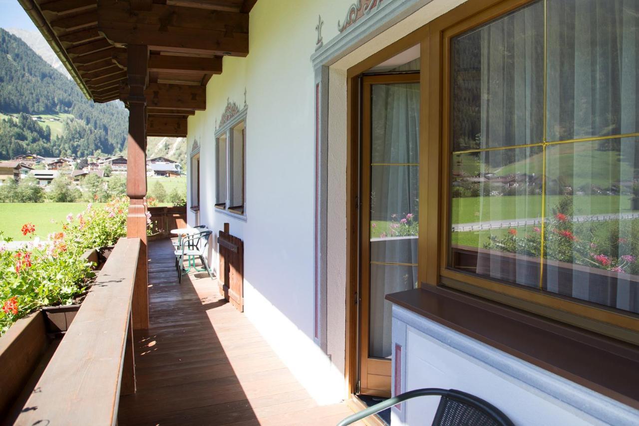 Pension Peter Neustift im Stubaital Bagian luar foto